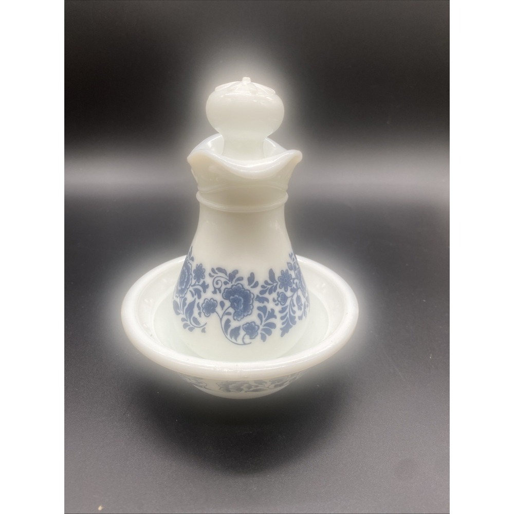 AVON  Vintage Milk Glass CRUET & Matching BOWL Blue White SKIN-SO-SOFT EMPTY - Picture 5 of 11